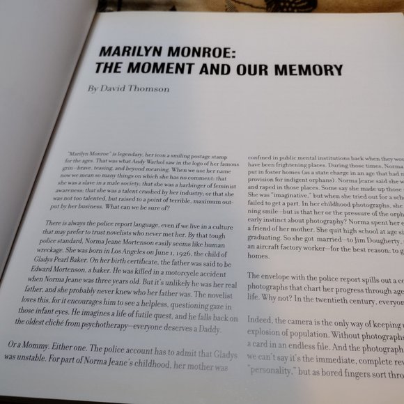 📚 Marilyn Monroe (A Life in Pictures) - Picture 7 of 16